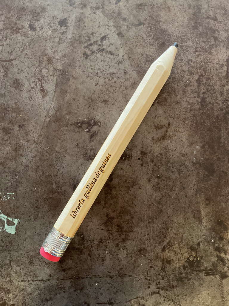 Lápiz grande grabado 