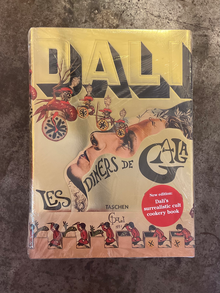 Les Diners de Gala de Dalí. (english) Taschen