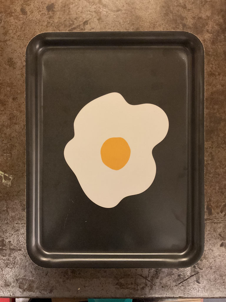 Charola huevo estrellado 